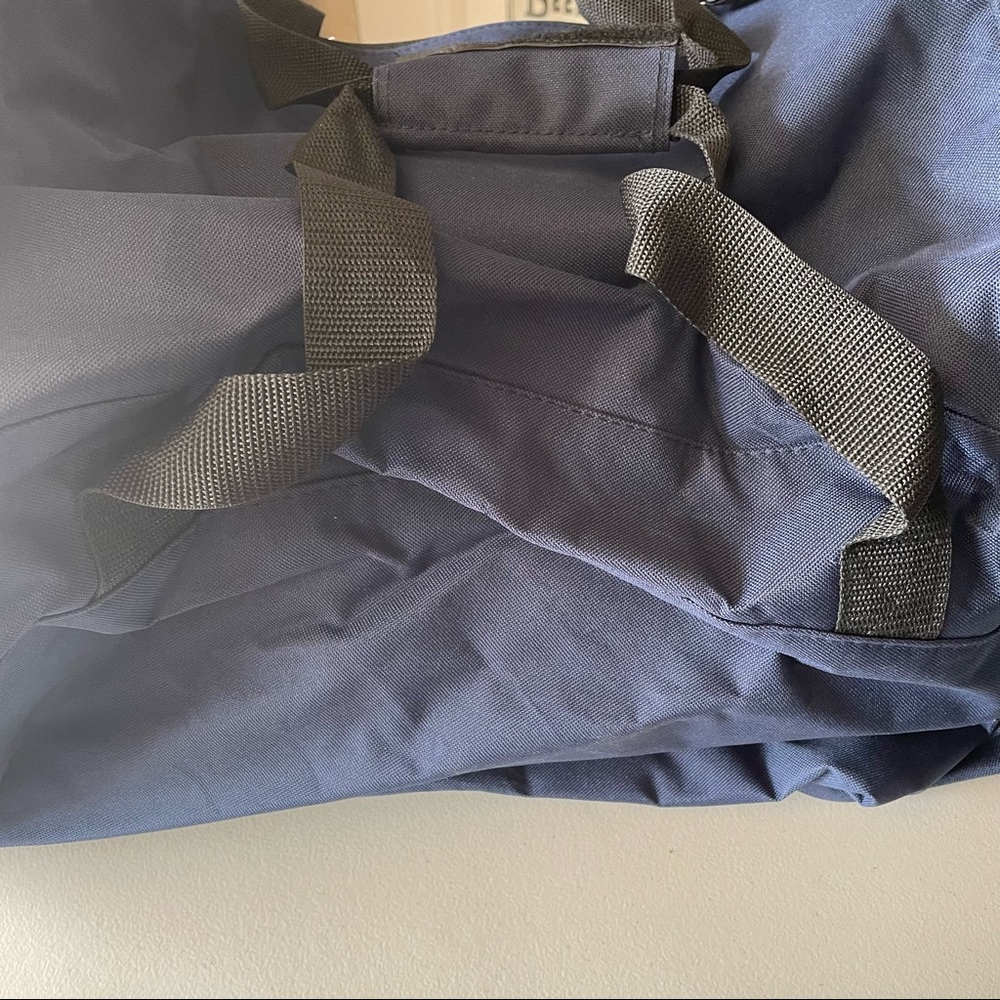 Outer Style Travel Duffel Bag Navy BRAND NEW - Picture 8 of 9
